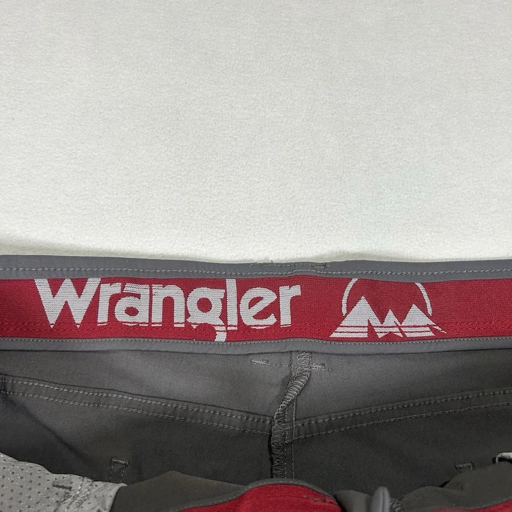 Wrangler ATG Cargo Pants Mens 42x30 Outdoor Performance Hiking Dark Gray‎ - Picture 4 of 6